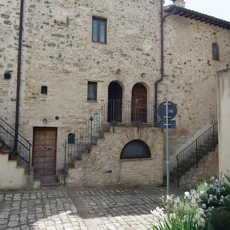 Апартаменты Petroro- Todi With Fireplace Ii Petroro